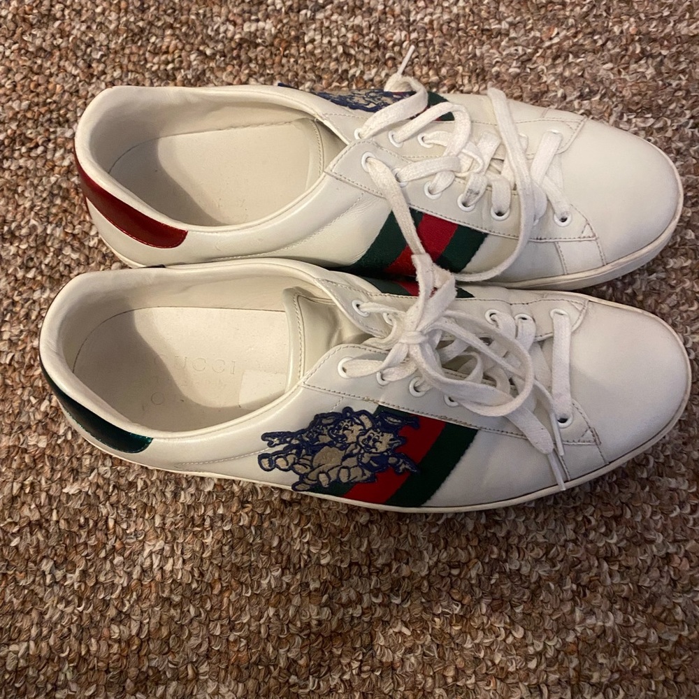 Gucci Ace Disney "Three Little Pigs" size 11